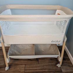 Evolur Bassinet 