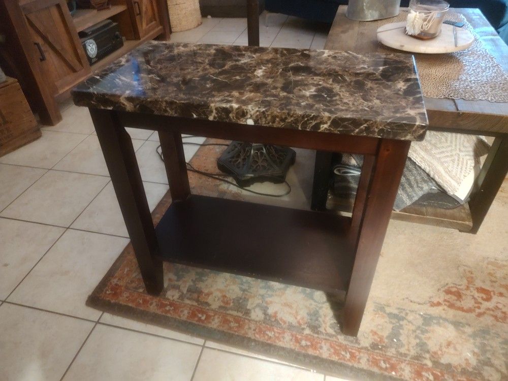 Crown Mark Ferrara Chairside Table