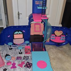 Glamper Fashion Camper Dollhouse LOL Surprise OMG 4-in-1 with Accessoires Blue