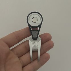 Golf Divot Tool
