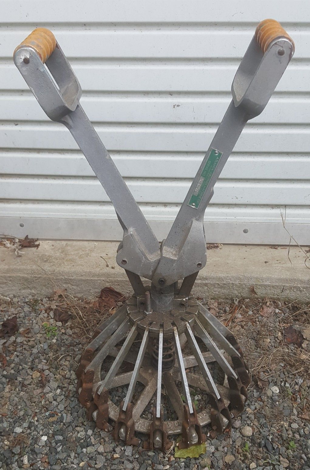 Vintage 5 Gal. Steel Pail Lid Crimper