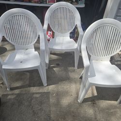 3 outdoor plastic chairs