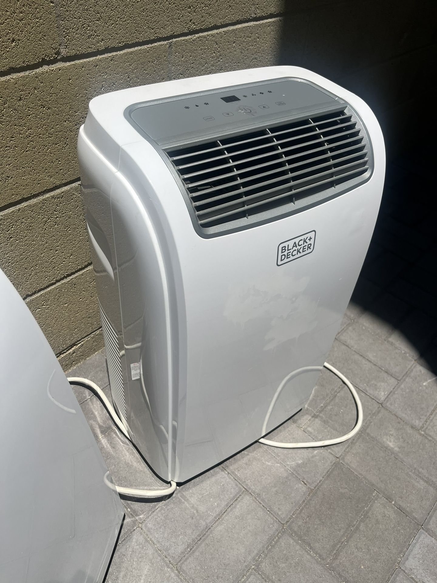 Black And Decker Portable Air conditioner 10,000 BTU