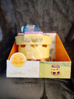 Sun Squad Light-Up Volcano Bubble Maker