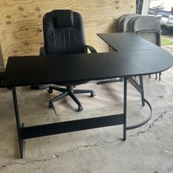 Angled Black Desk With Chair 