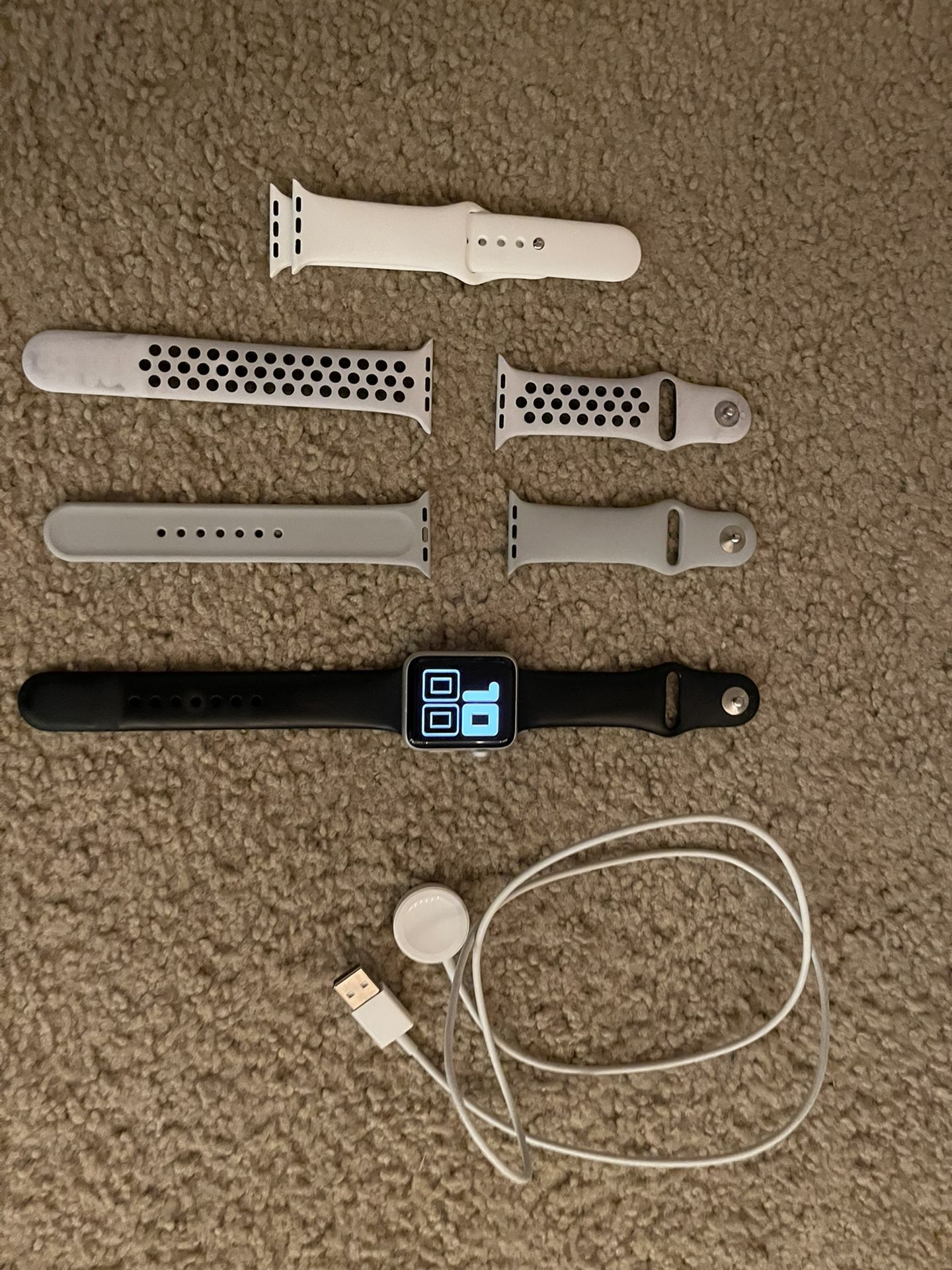 Apple Watch SERIES 3 42mm - GPS (USED)