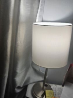 2 lamps