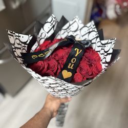 Flowers/ Roses / Ramo Buchon / Valentines/ 