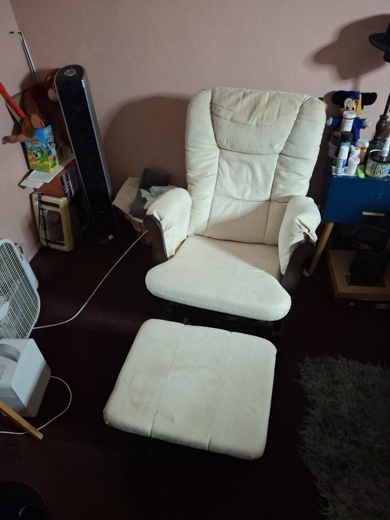 Nursery Rocking Chair And Swivel Foot Rest