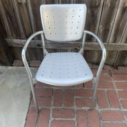 Metal chairs set of 4