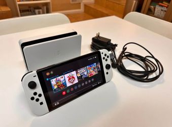 Nintendo Switch OLED (White)