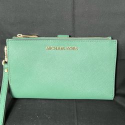 Michael Kors Wristlet Wallet