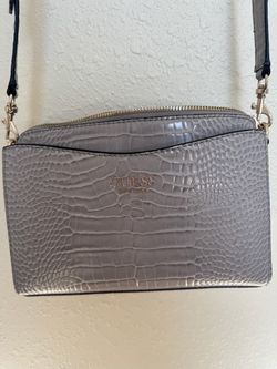 Guess crossbody purse
