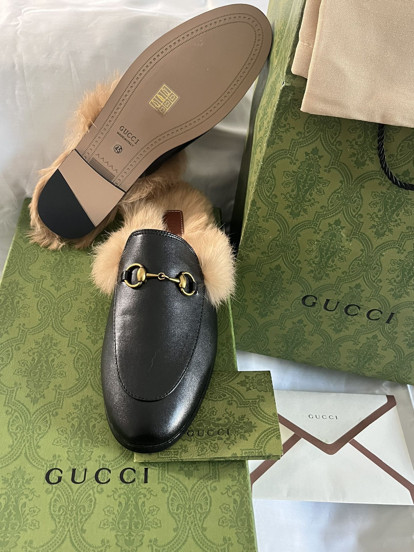 Brand New Gucci Men's Princetown Leather Backless Black Loafers w/ fur (Size: Men's 9-10) for Sale in Valley Stream, NY - OfferUp