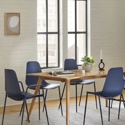 [Set of 4] Svelti Dining Chairs •Berry Blue •Scandinavian Design •75% polypropylene+25% fiberglass seat •powder coated metal frame