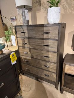 Aspen 5 Drawer Dresser Chest