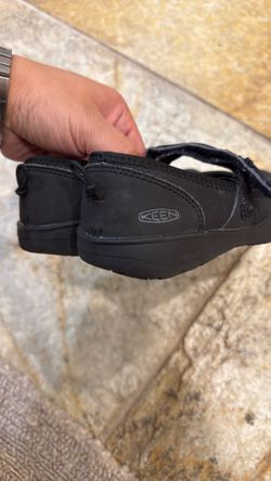 KEEN Kids' Moxie Mary Jane Flat , Size 13