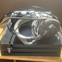 PS4 Pro 1TB Bundle – Controller + Headset – Works Perfect