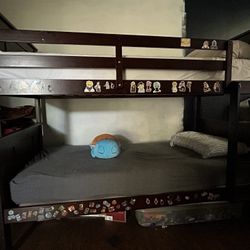Twin Bunk Beds 