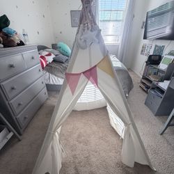 Tend For Kids, For picnic With Pillows