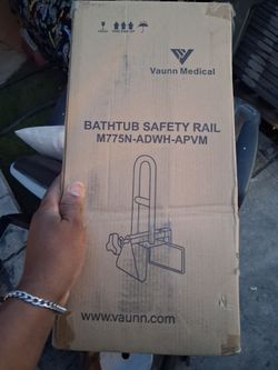 Bath room safety rail