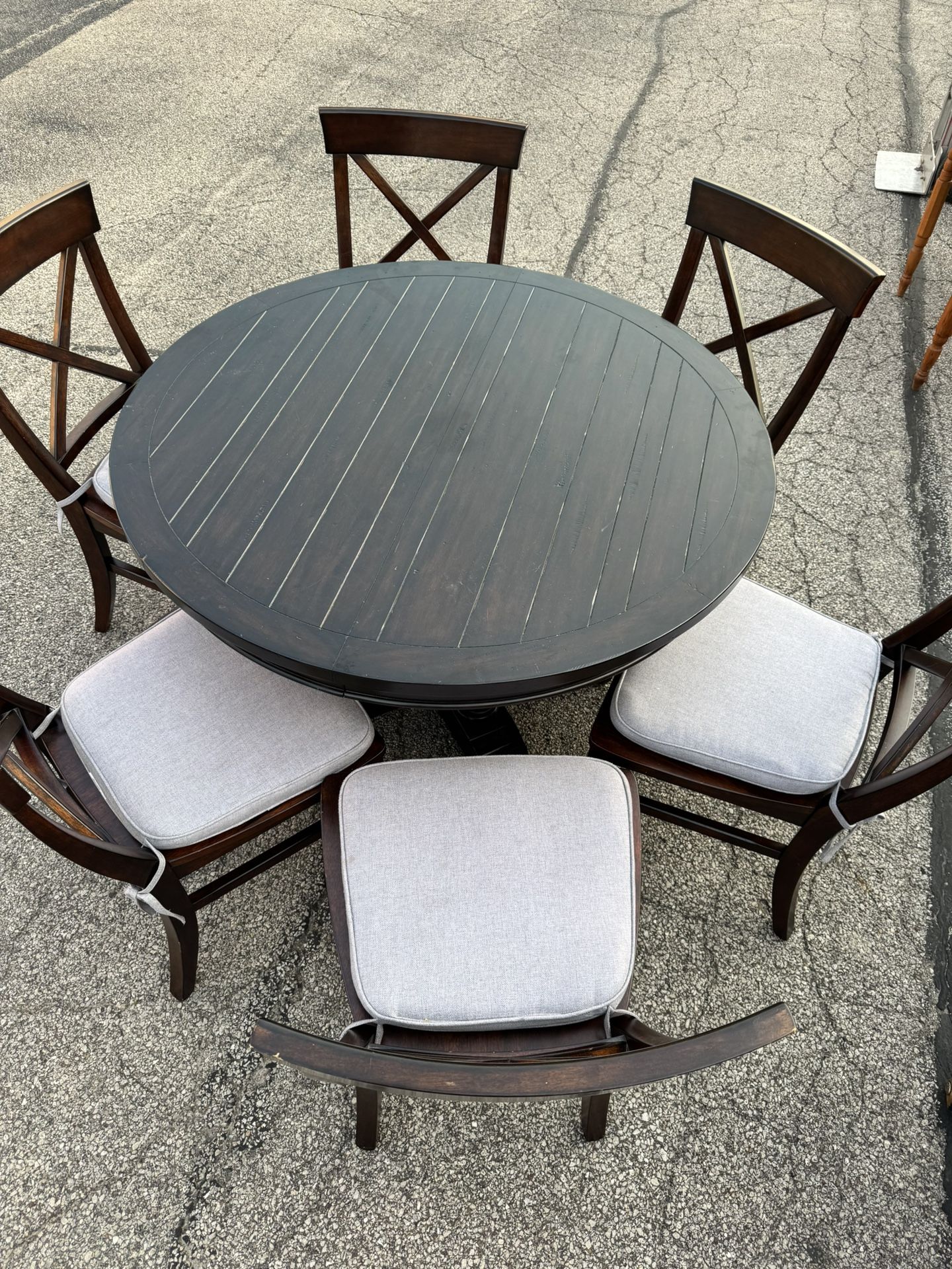 POTTERY BARN DINING TABLE W/ 6 AARON CHAIRS