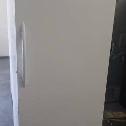 Frigidaire FKCH17F7HW 17 cu ft. Freezer