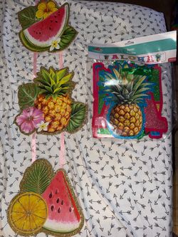 Aloha decorations