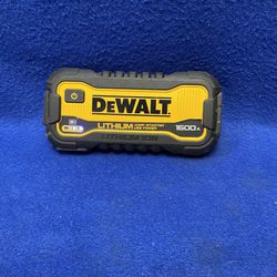 DeWalt Dxaell 1600a Lithium Jump Starter USB Power Station 11047038