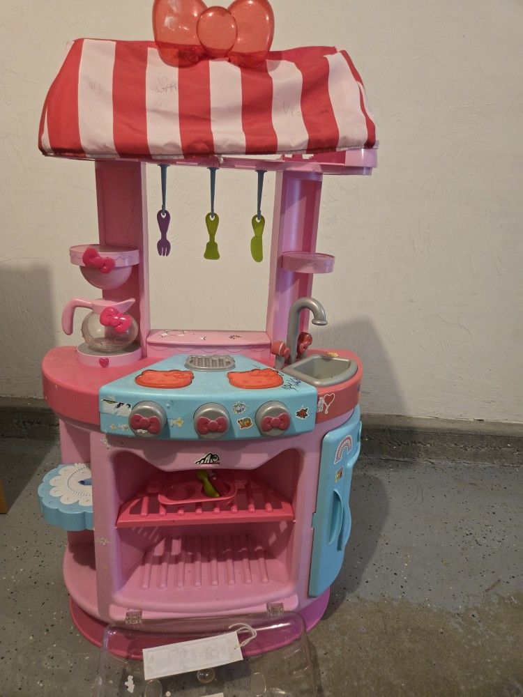 Minnie Mouse Kitchen Set