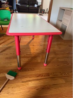 Kids activity table