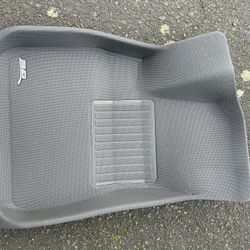 TESLA MODEL S CUSTOM-FIT FLOOR MATS AND LINERS (3D MAXPIDER)
