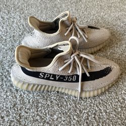 Yeezy Boost 350 V2 – Beige/Black Stripe (No Box)