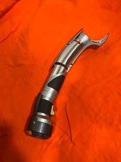 Count Dooku Jedi lightsaber