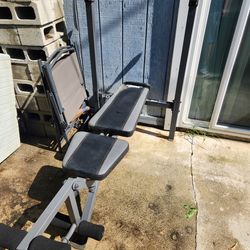 Weight Bench With Curl Bar