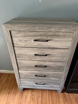 Dresser