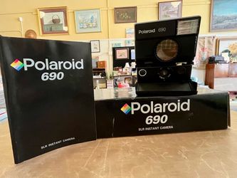 Polaroid 690 SLR Instant Camera