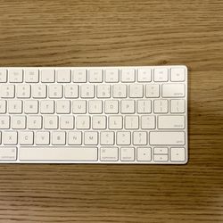 Apple Magic Mouse And Keyboard Combo 