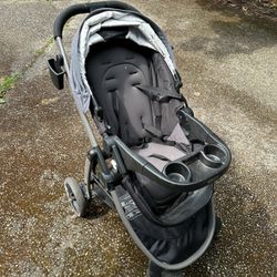 Graco Redmond Modes Pramette Stroller, 3-in-1 Convertible: Car Seat Carrier, Infant Pramette to Toddler Stroller