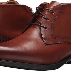 Florsheim Men's Medfield Chukka Boot, Cognac (SAVE 35%)