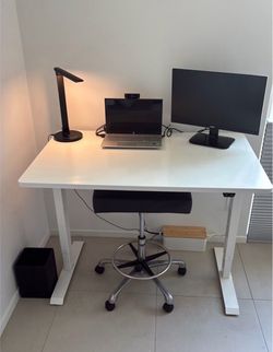 48" White Electric Motorized Standing Desk (4ft x 30in) with stool
