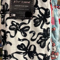 Bow Blanket 