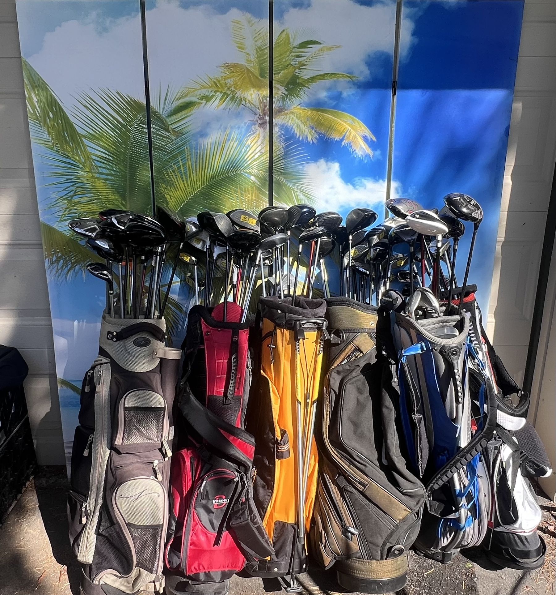 Tons of Golf Clubs & Balls at Maui Ski and Golf