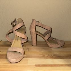 Light Pink Heels - 7.5 - La Costa 