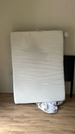 Lull mattress and bed frame. Freeeeeeeeeee!