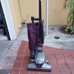 Kirey  vacuum and vacuum cleaner attachment