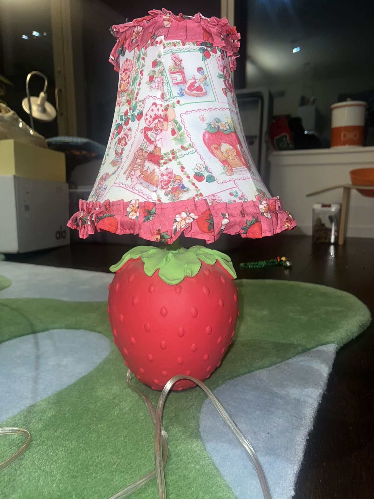 Strawberry Shortcake Lamp online