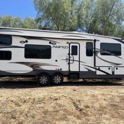 2014 Toy Hauler
