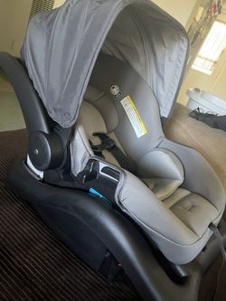Safety 1st Carseat and Base