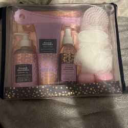 8pc French Lavender Scented Bath Collection